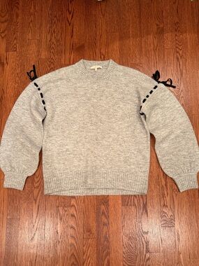 Wayf Light Gray Crewneck Sweater with Bow Detail